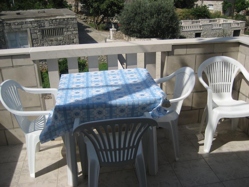 Apartments Katica Lumbarda Habitación foto