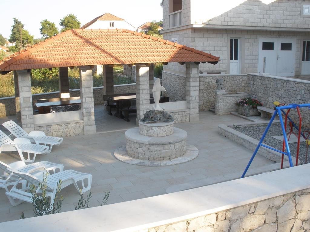 Apartments Katica Lumbarda Habitación foto