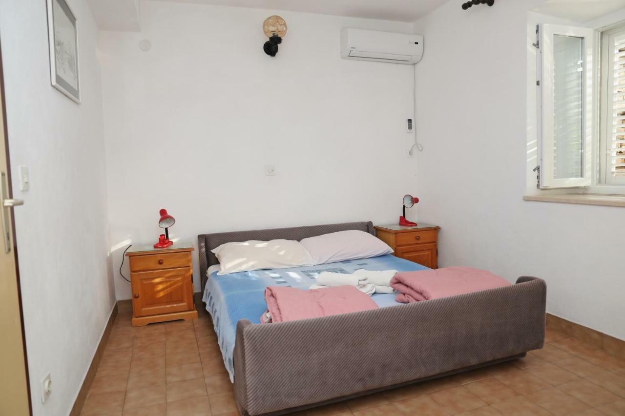 Apartments Katica Lumbarda Exterior foto